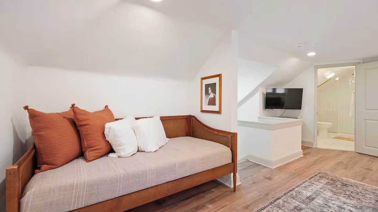 Photo of Bedroom in Clintonville