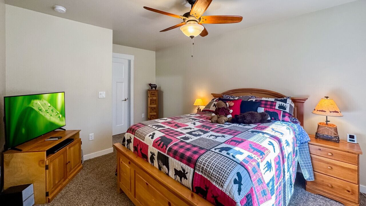 Photo of Bedroom in Tamarack Resort