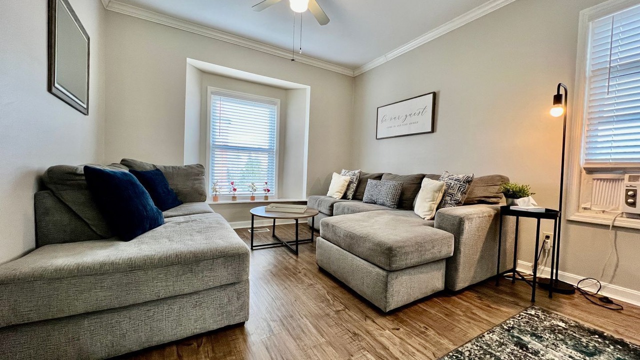 Photo of Livingroom in Hyde Park