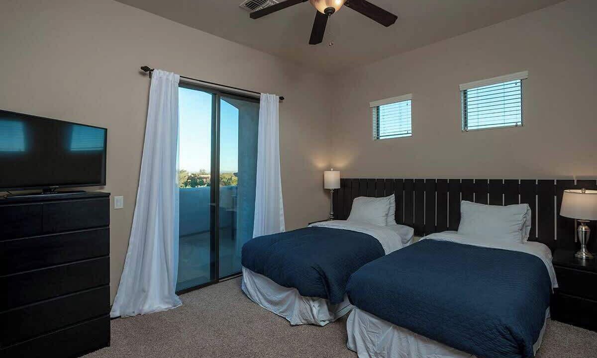 Photo of Others in East Mesa