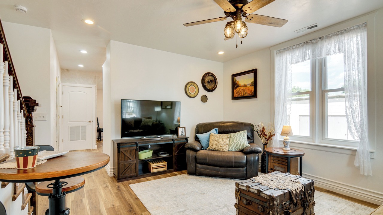 Photo of Livingroom in Richfield