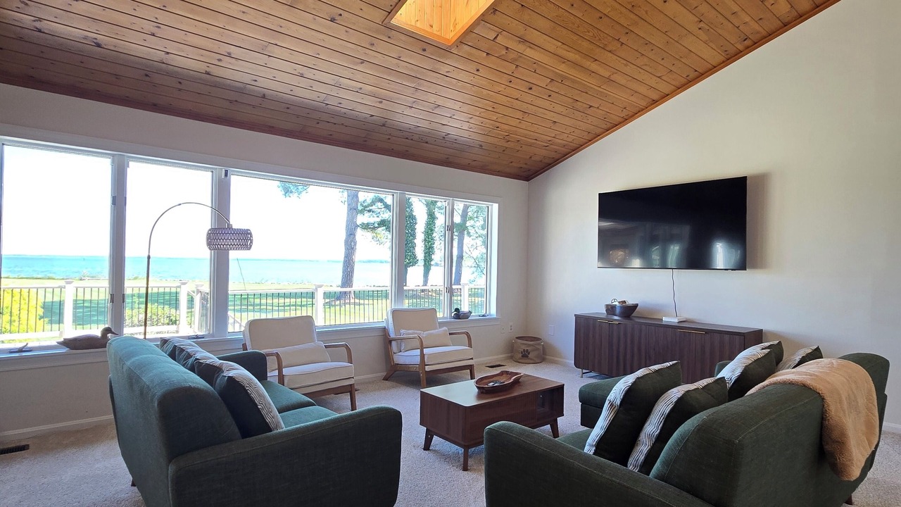 Photo of Livingroom in Kent Narrows