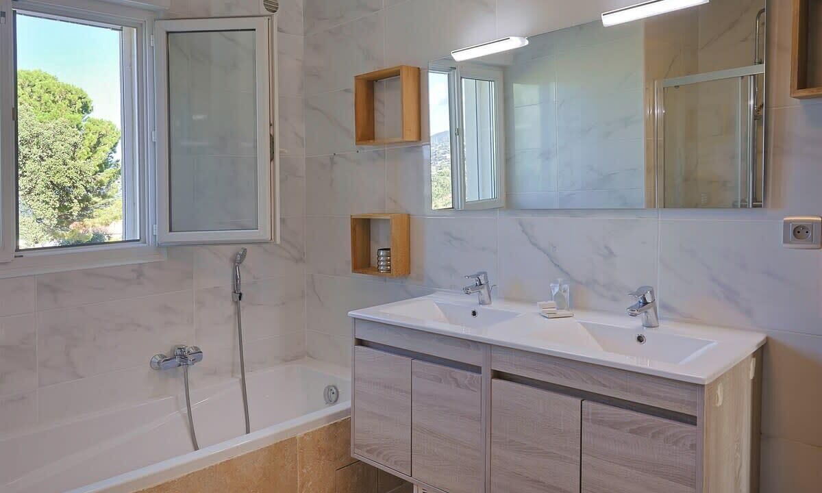 Photo of Bathroom in Furiani