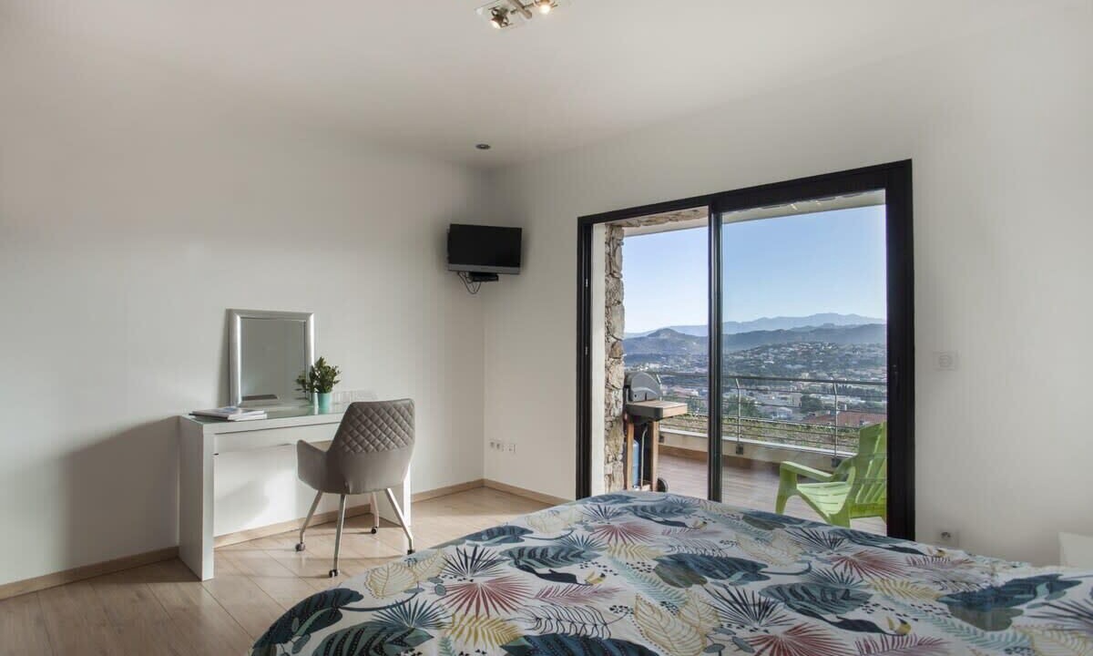 Photo of Bedroom in L'Ile-Rousse