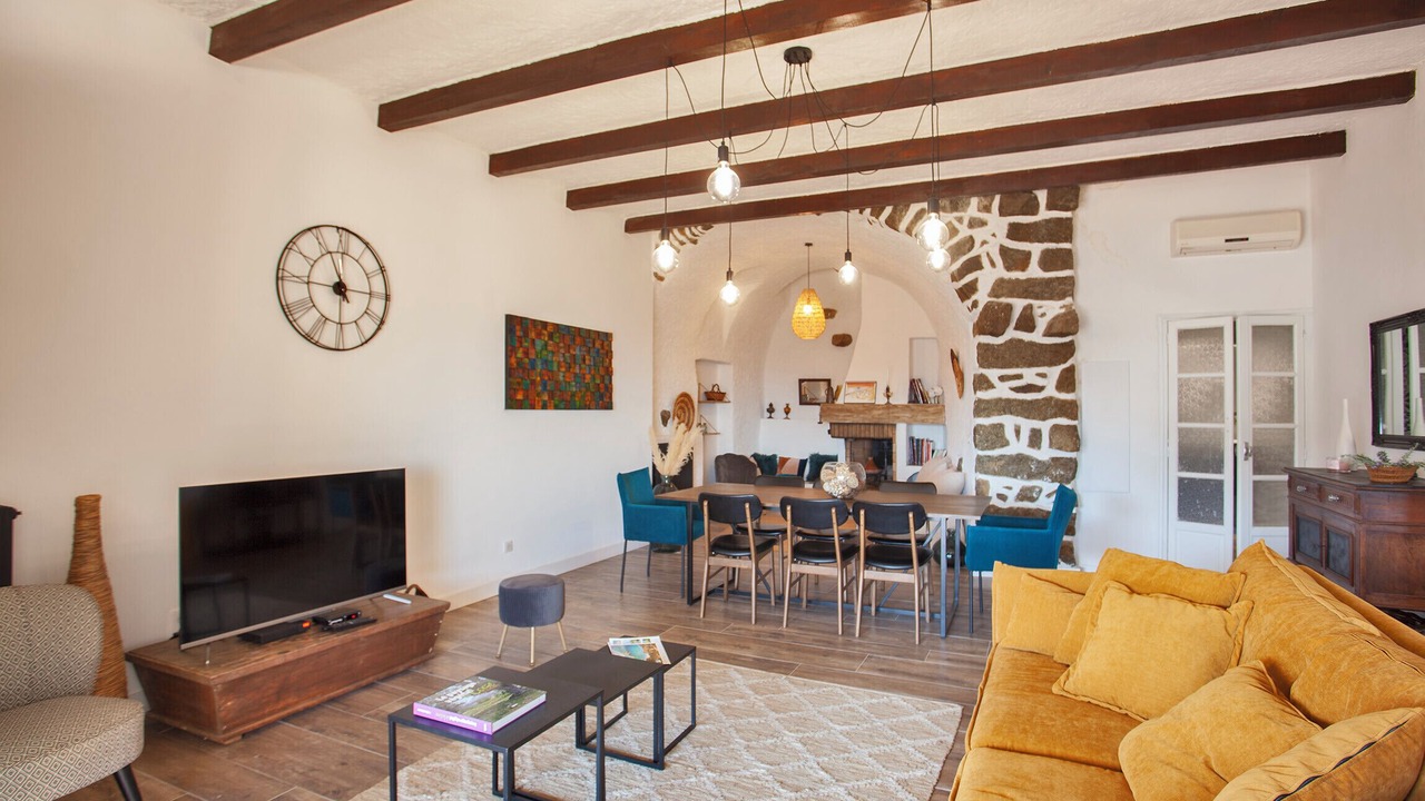 Photo of Livingroom in Monticello