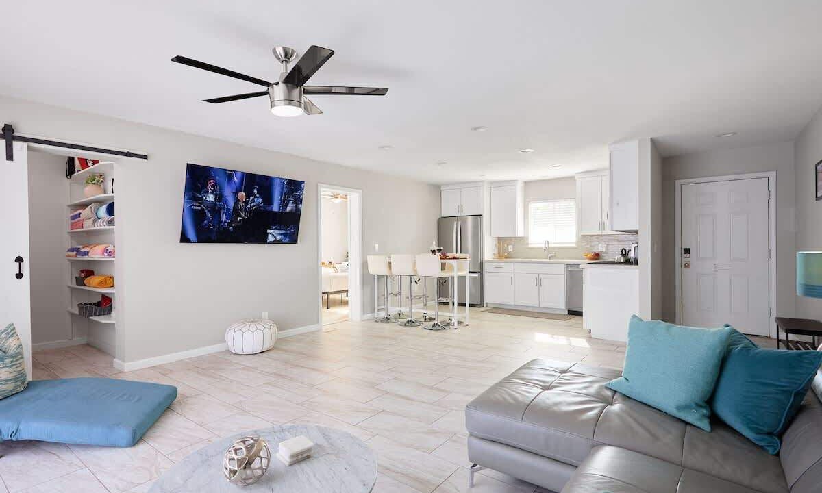 Photo of Bedroom in New Papago Parkway