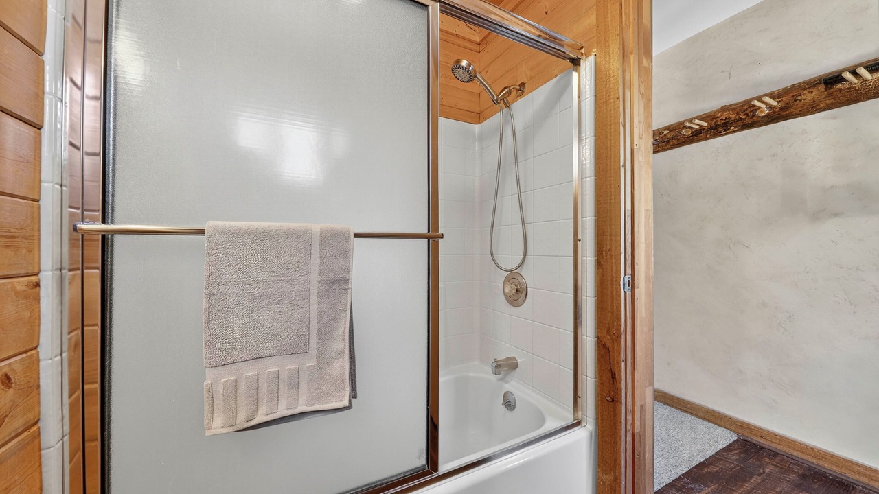 Photo of Bathroom in Steam Engine Meadows
