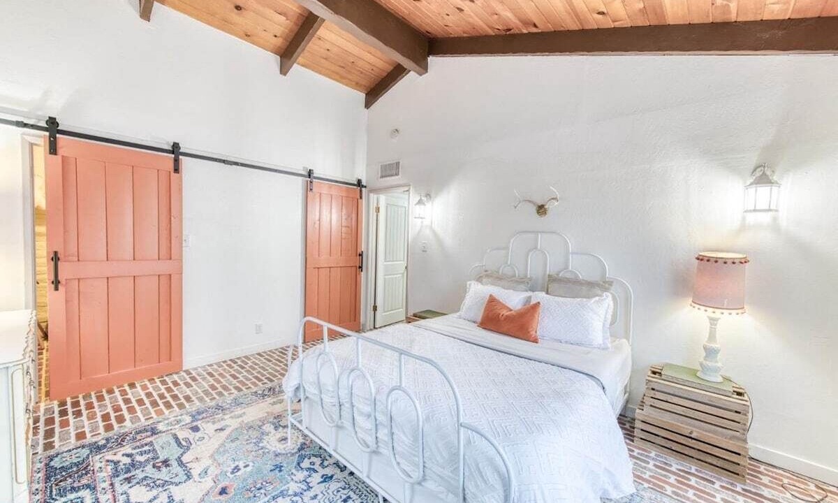 Photo of Bedroom in Coarsegold