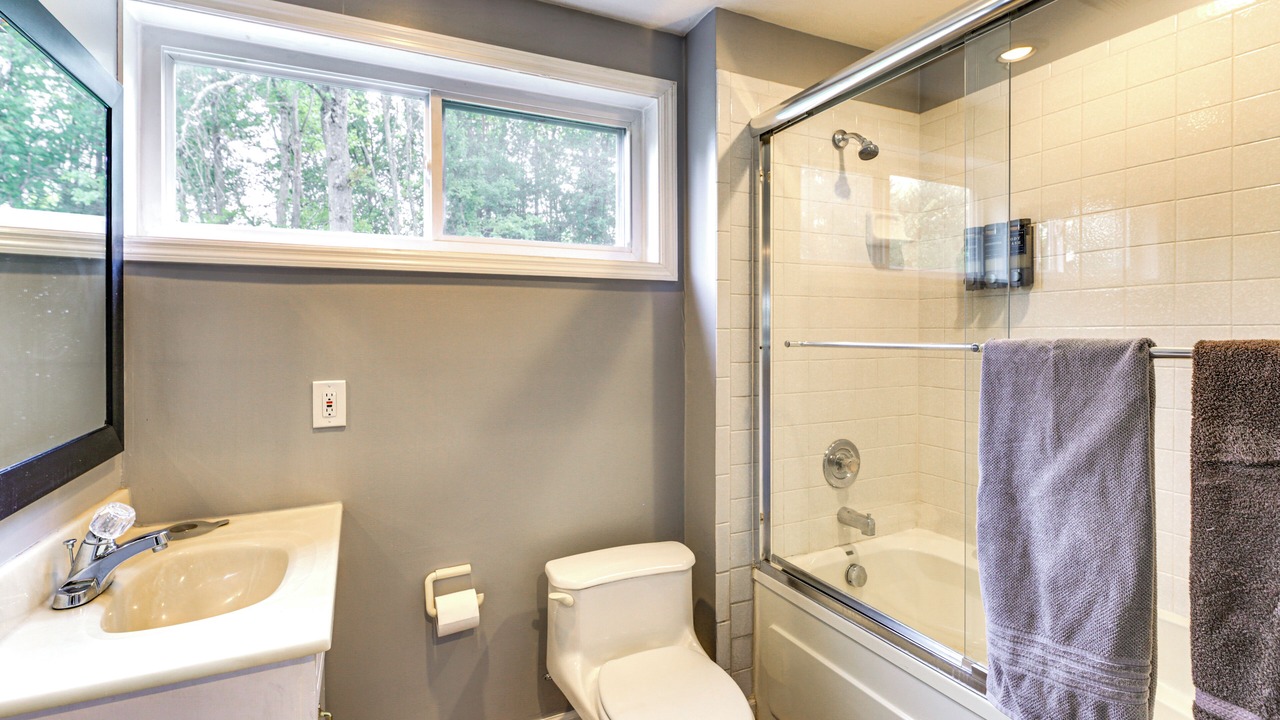 Photo of Bathroom in New Albany