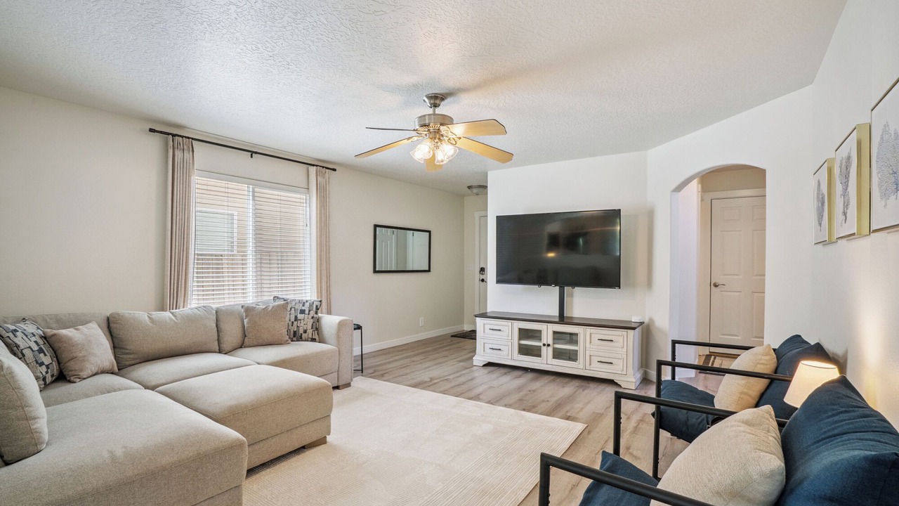 Photo of Livingroom in Southwest Ada County Alliance