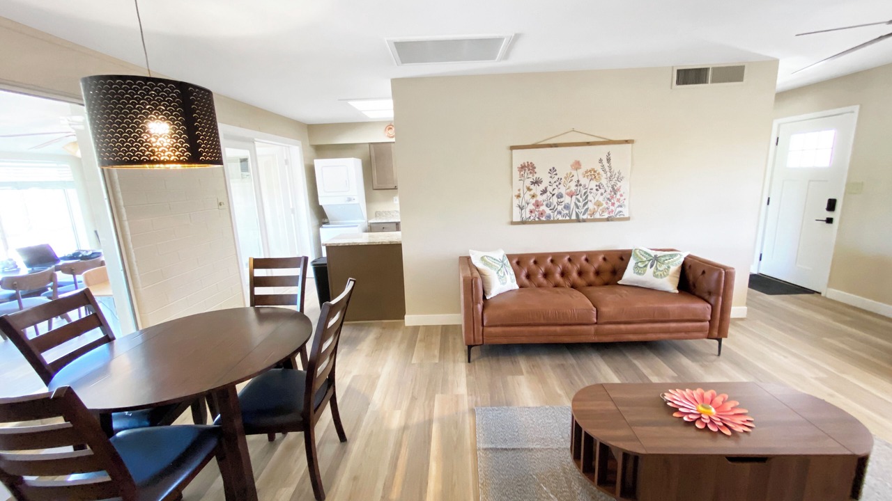 Photo of Livingroom in Sun City