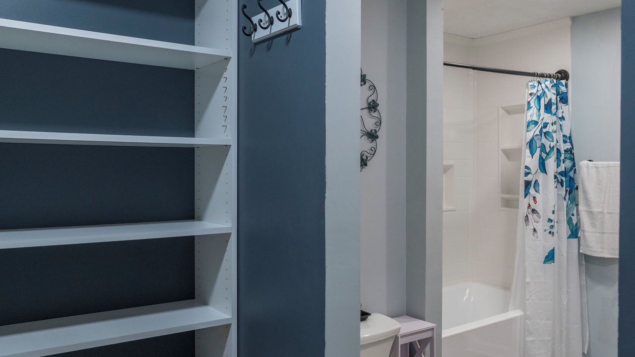 Photo of Bathroom in Masterson Station