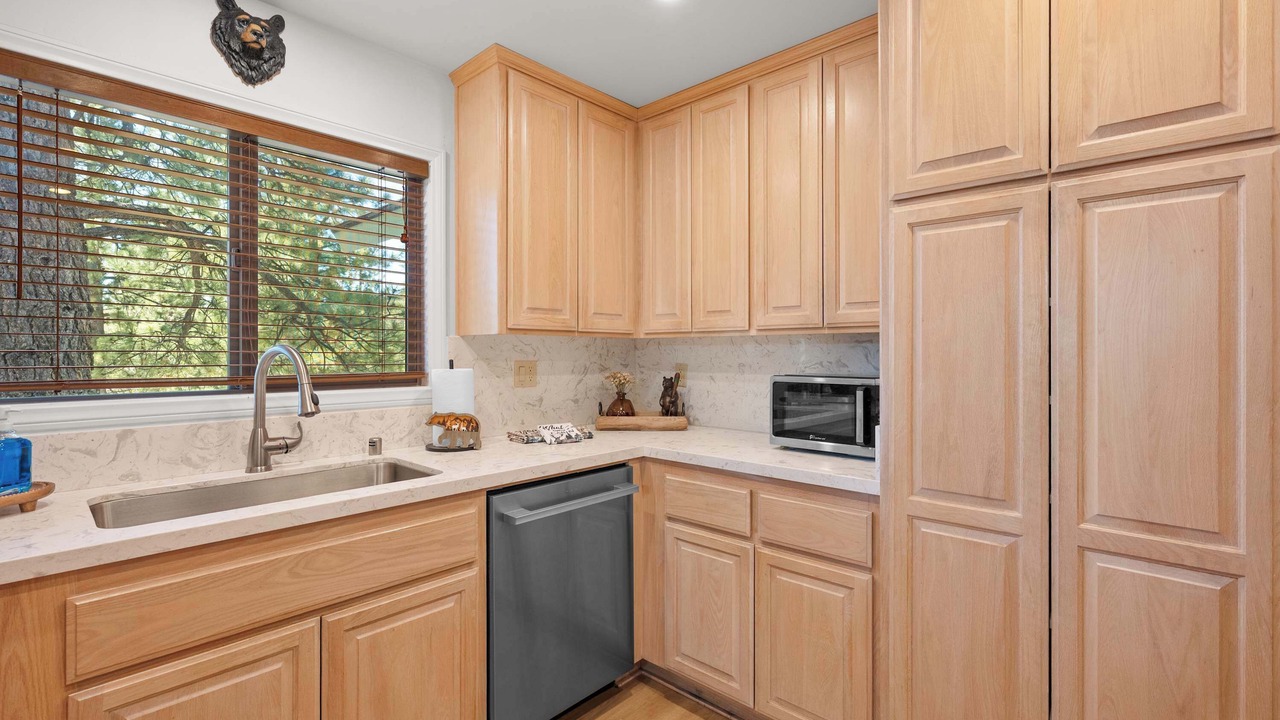 Photo of Kitchen in Fawnskin