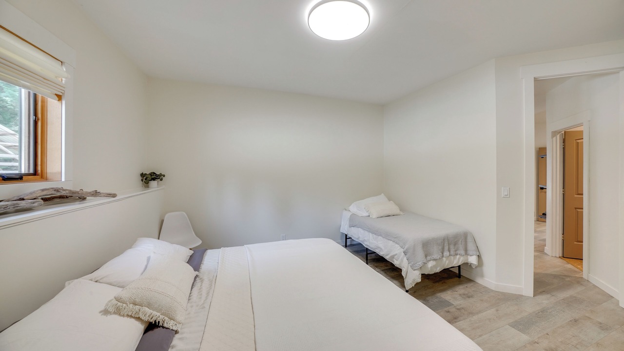 Photo of Bedroom in Trout Creek