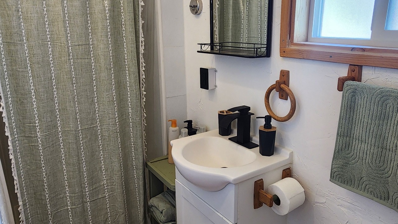 Photo of Bathroom in Duncan