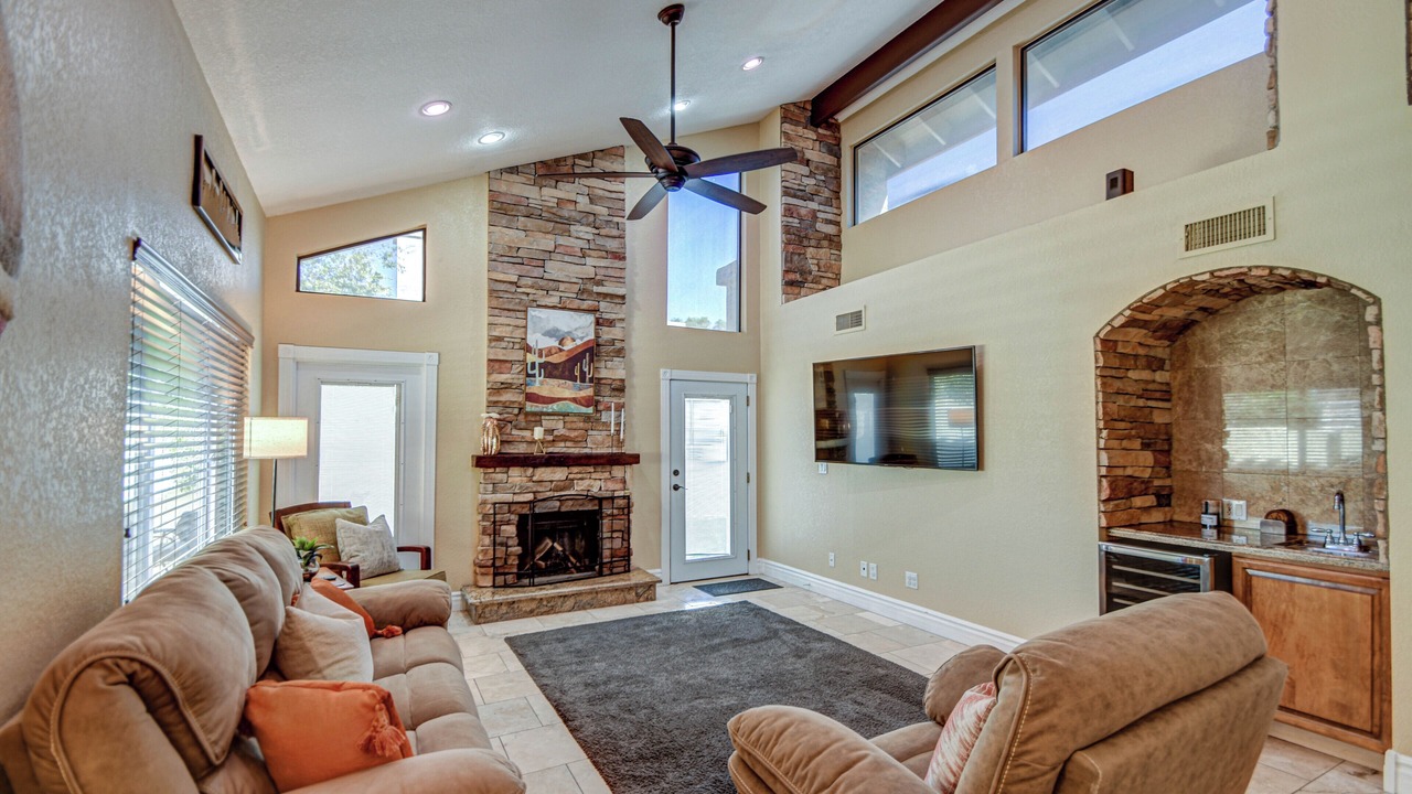 Photo of Livingroom in Chandler