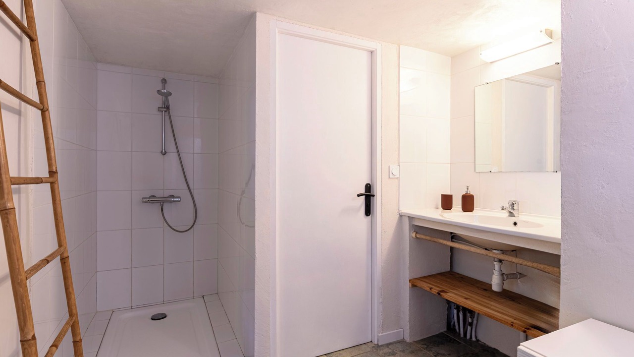Photo of Bathroom in San-Giuliano