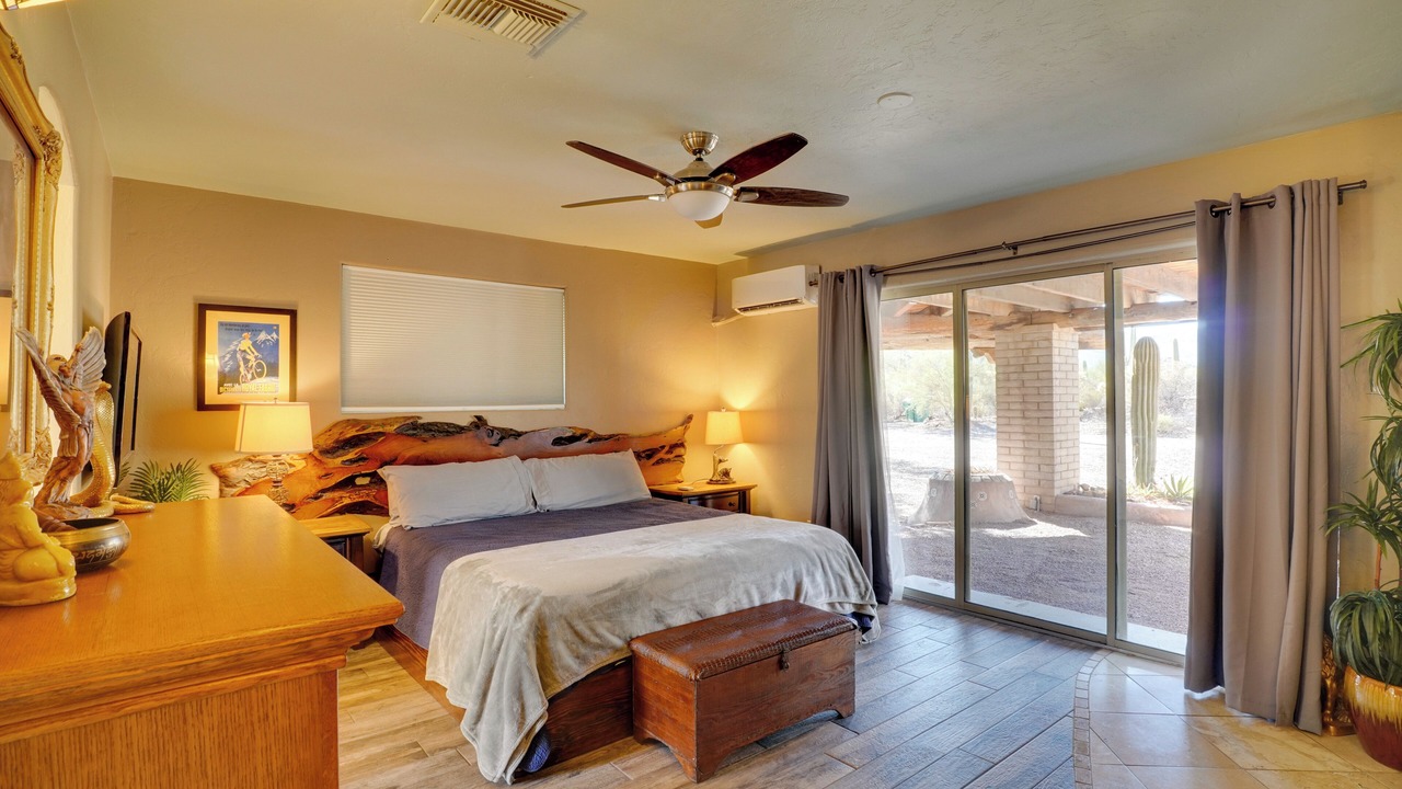 Photo of Livingroom in Tucson