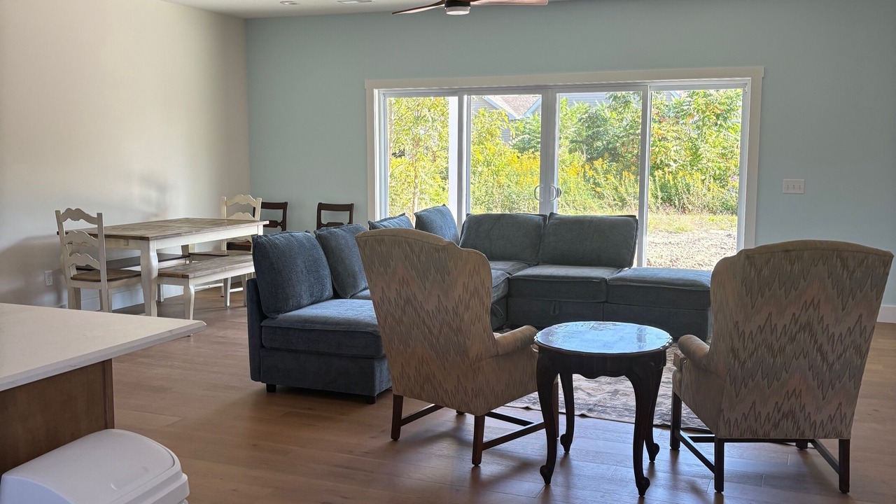 Photo of Livingroom in Kelleys Island