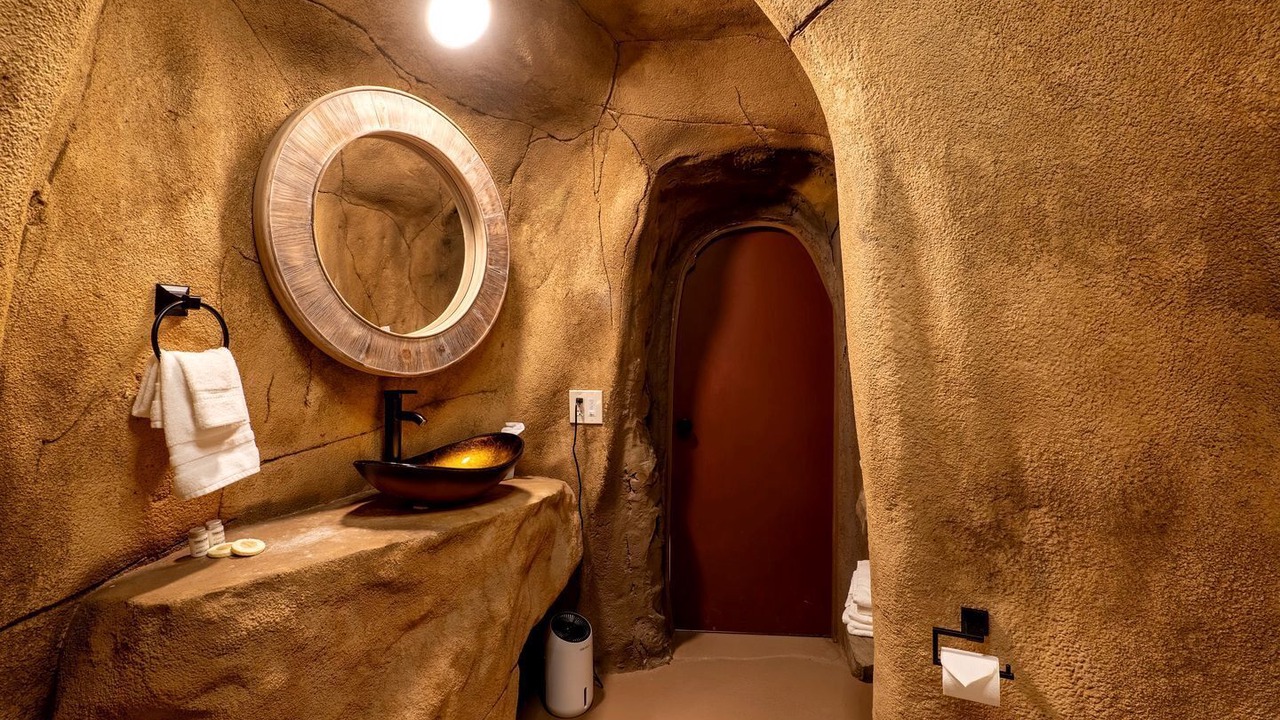 Photo of Bathroom in Beryl Junction