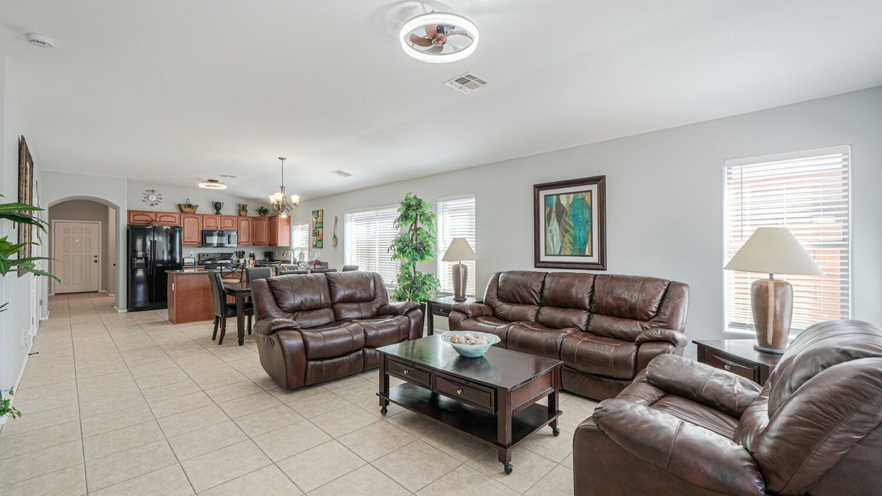 Photo of Livingroom in Maricopa