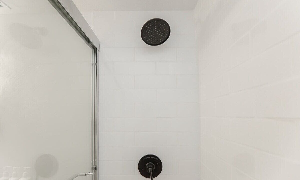 Photo of Bathroom in Willoughby Spit