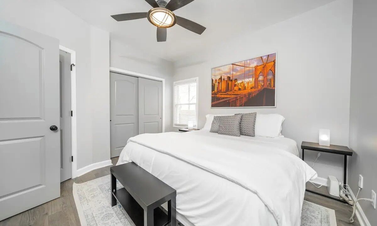 Photo of Bedroom in Fountain Square