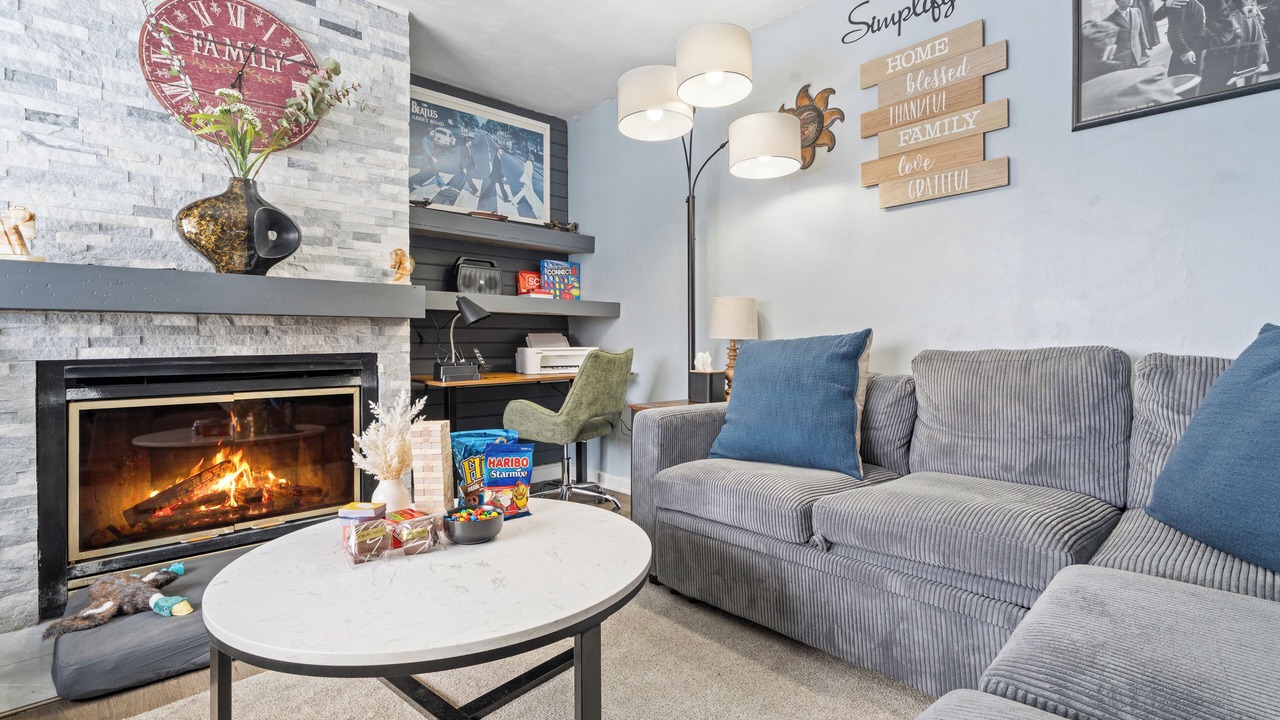 Photo of Livingroom in Auburn