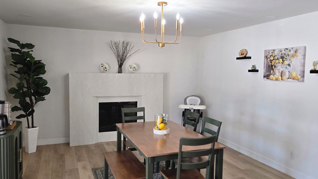 Photo of Livingroom in North Mountain