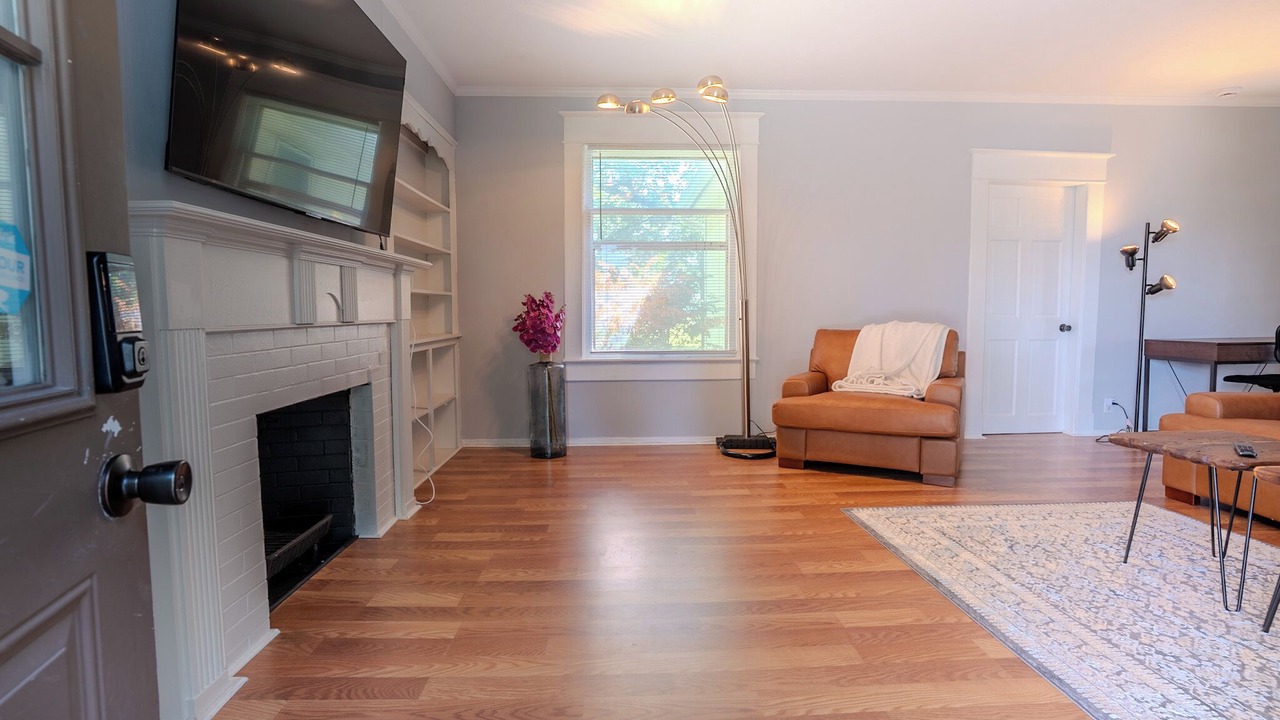 Photo of Livingroom in Lewis Center