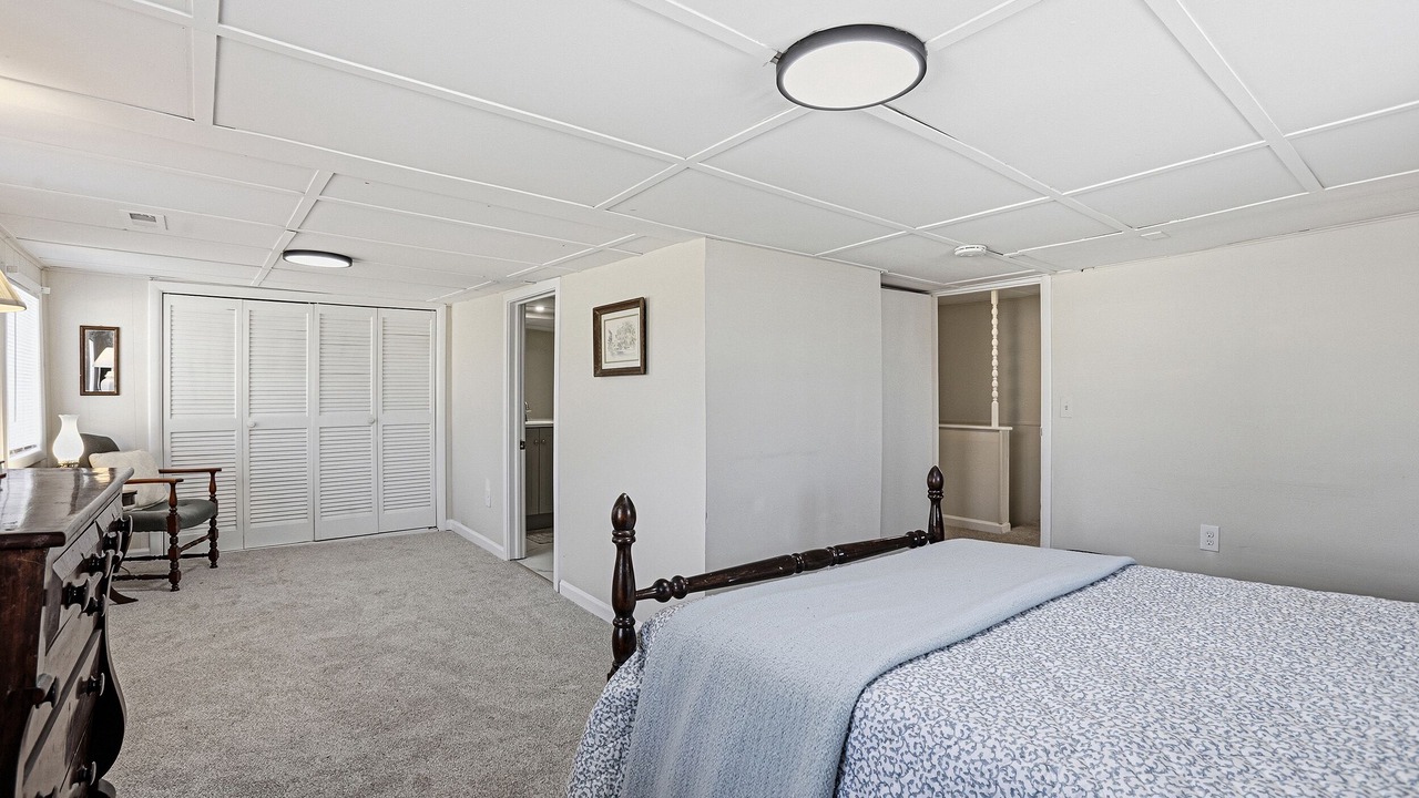 Photo of Bedroom in Colonial Beach