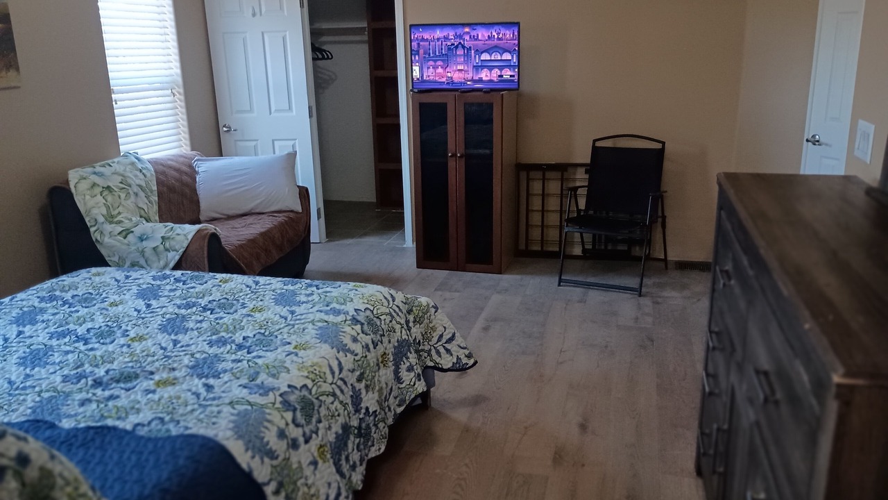 Photo of Bedroom in Picture Rocks