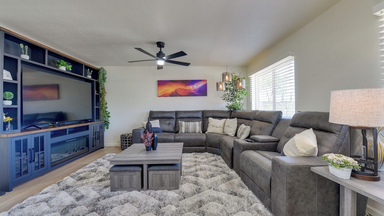 Photo of Livingroom in Metropolitan