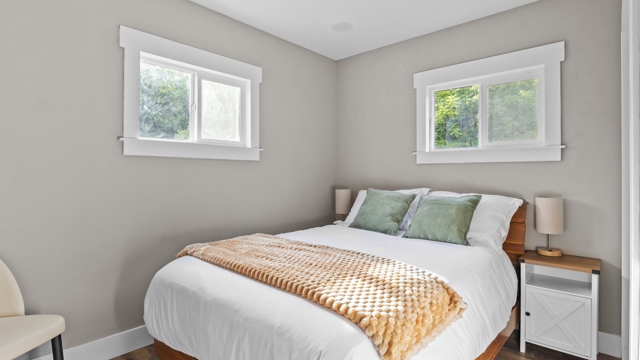 Photo of Bedroom in Crittenden
