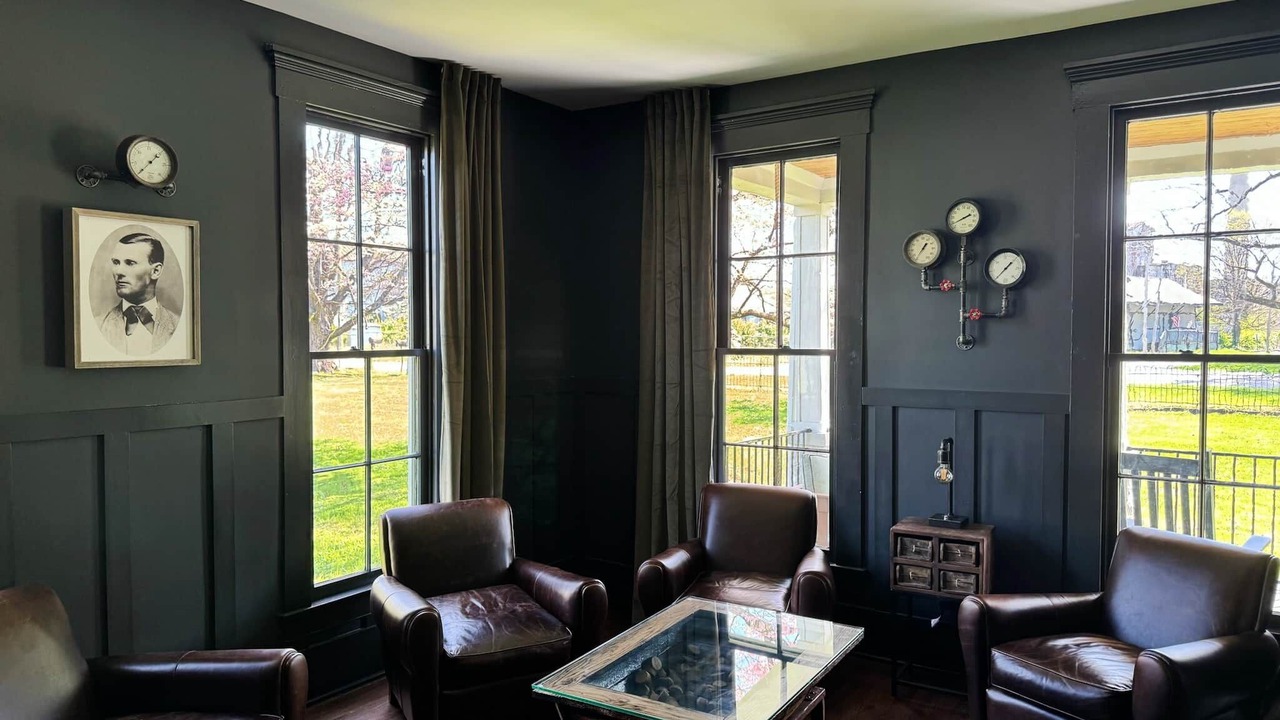 Photo of Bedroom in Coxs Creek