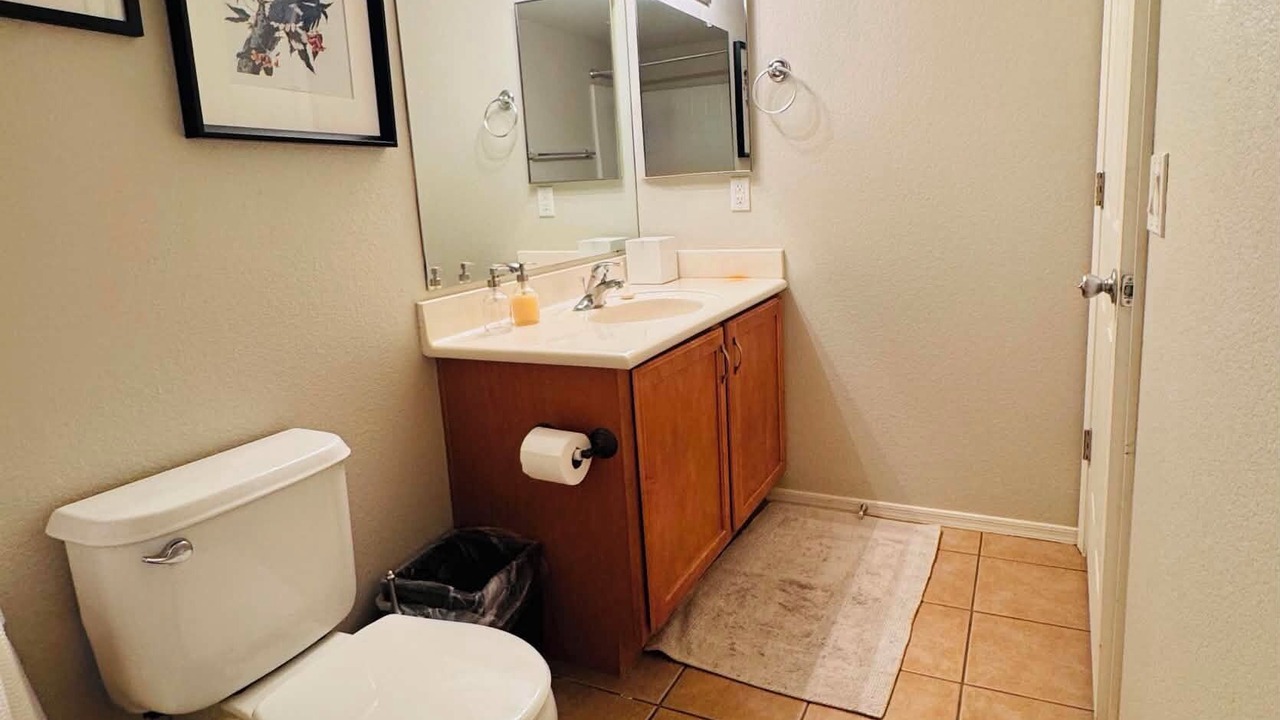 Photo of Bathroom in Corona de Tucson