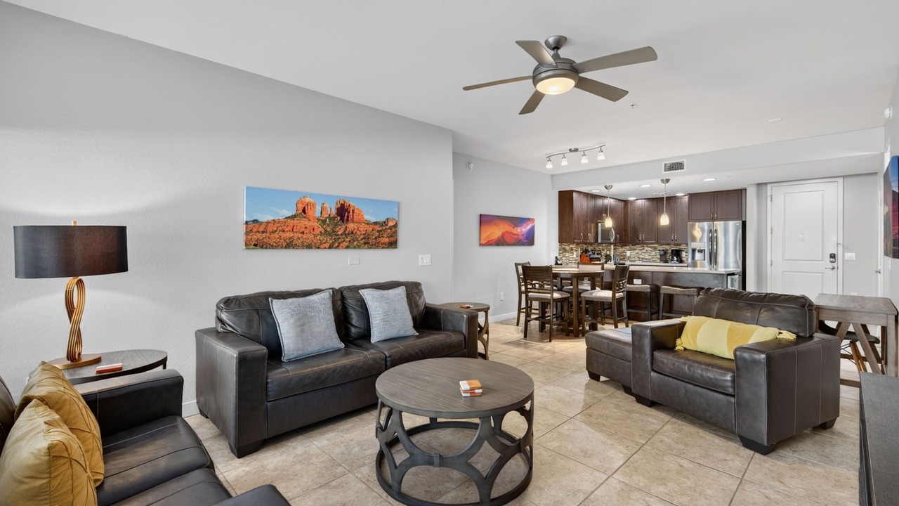 Photo of Livingroom in Desert Ridge