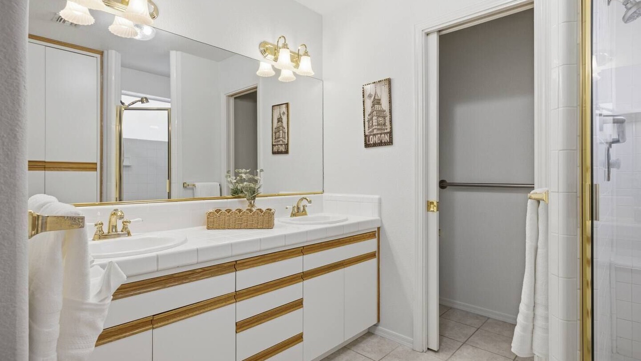 Photo of Bathroom in Bullhead City