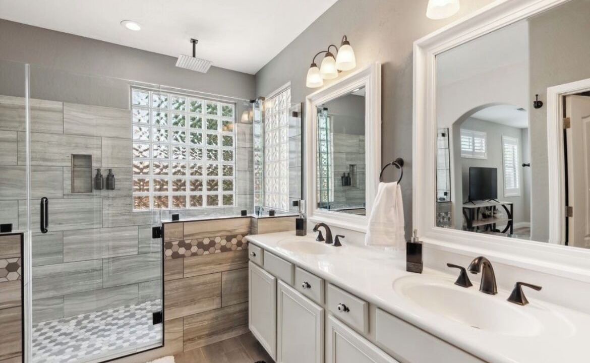 Photo of Bathroom in Canyon Trails