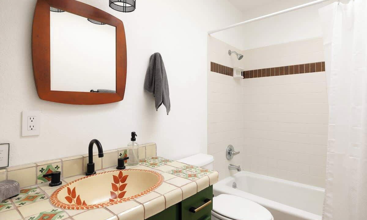 Photo of Bathroom in Blenman-Elm