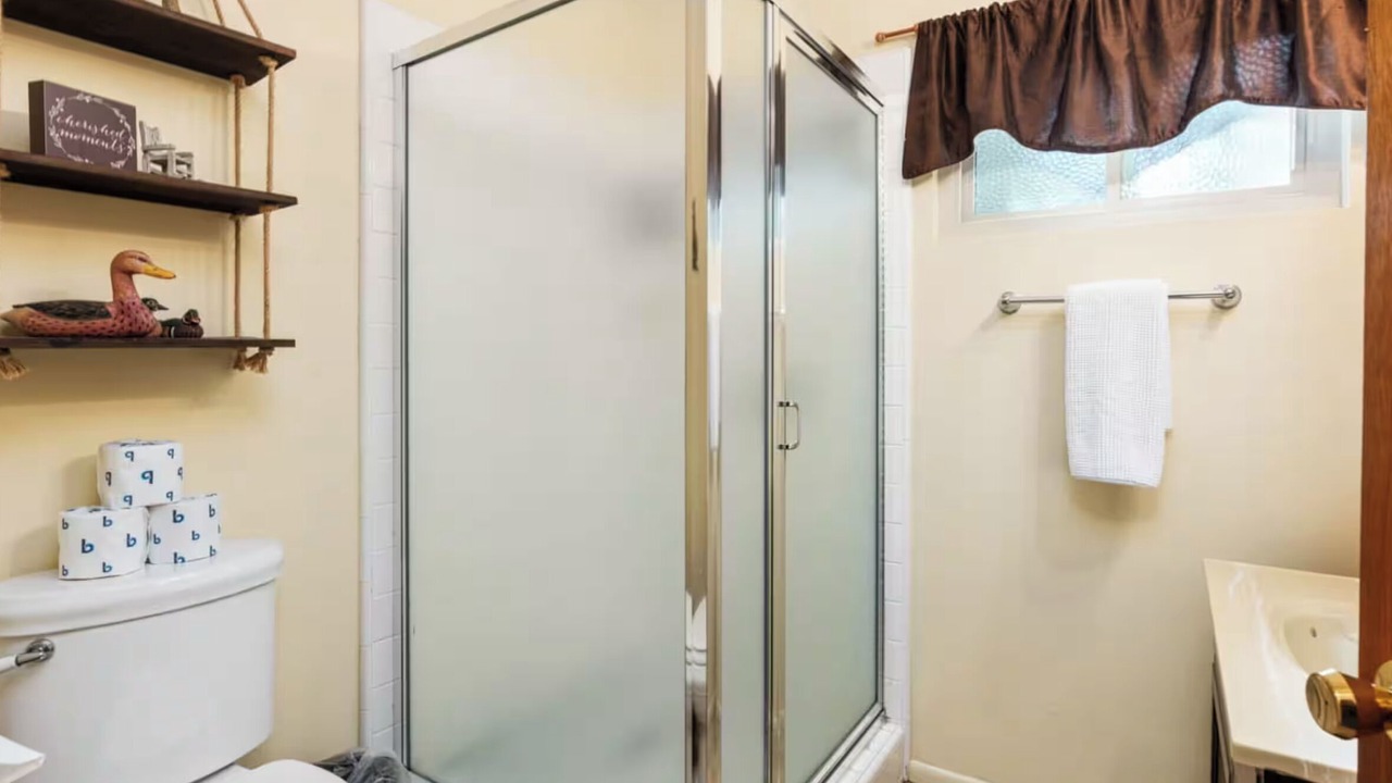 Photo of Bathroom in Sierra Cedars