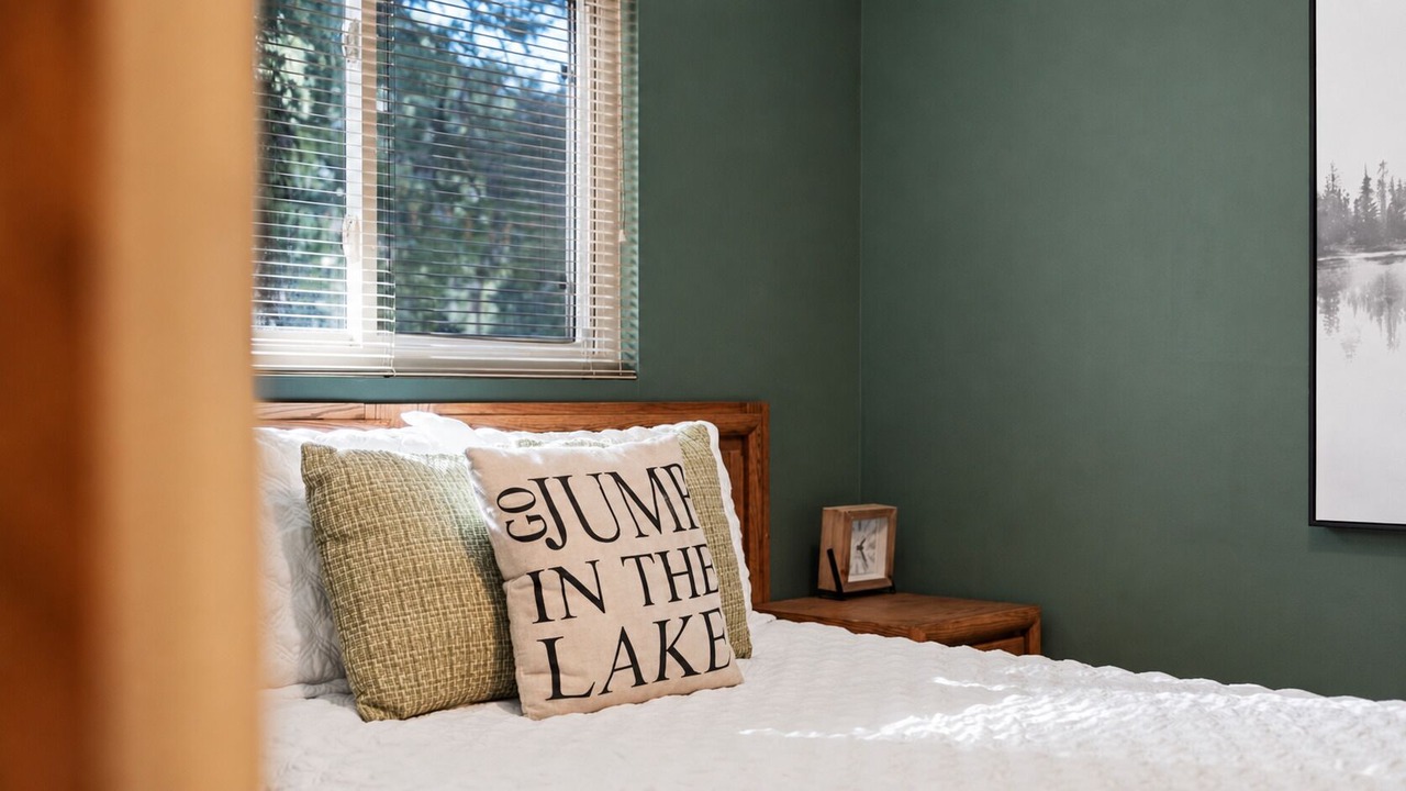 Photo of Bedroom in Sierra Cedars