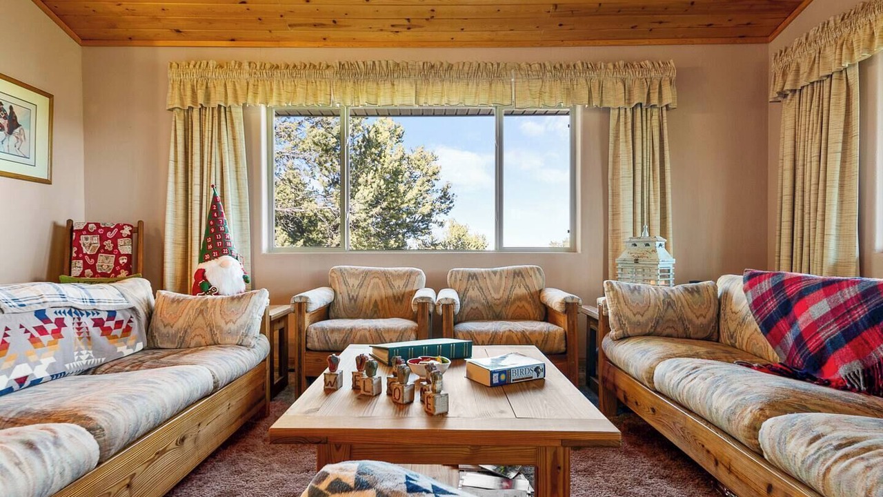 Photo of Livingroom in Springerville