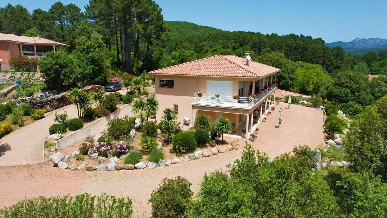 Photo of Outdoor in Levie