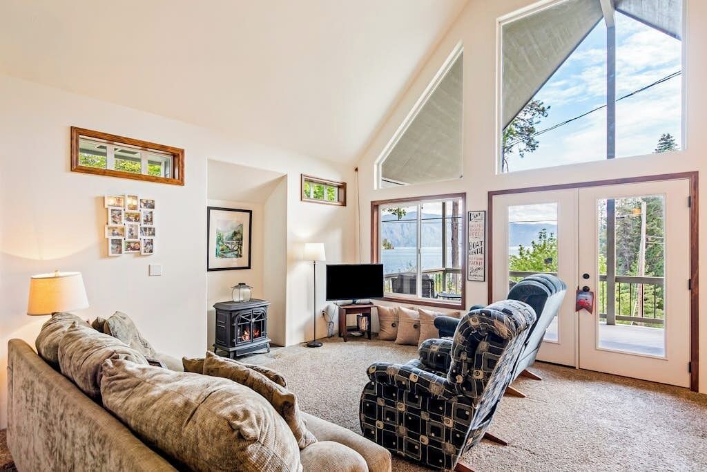 Photo of Livingroom in Sagle