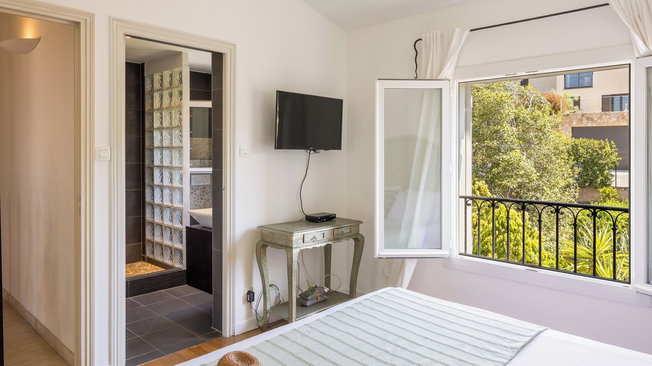 Photo of Bedroom in L'Ile-Rousse