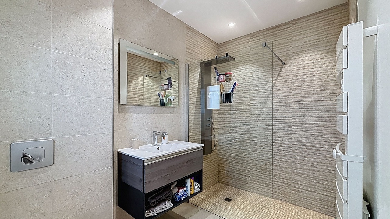 Photo of Bathroom in Valpaja
