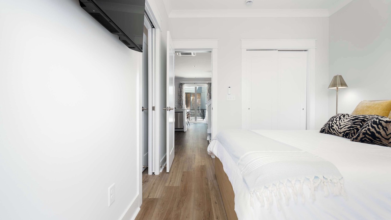 Photo of Bedroom in River District