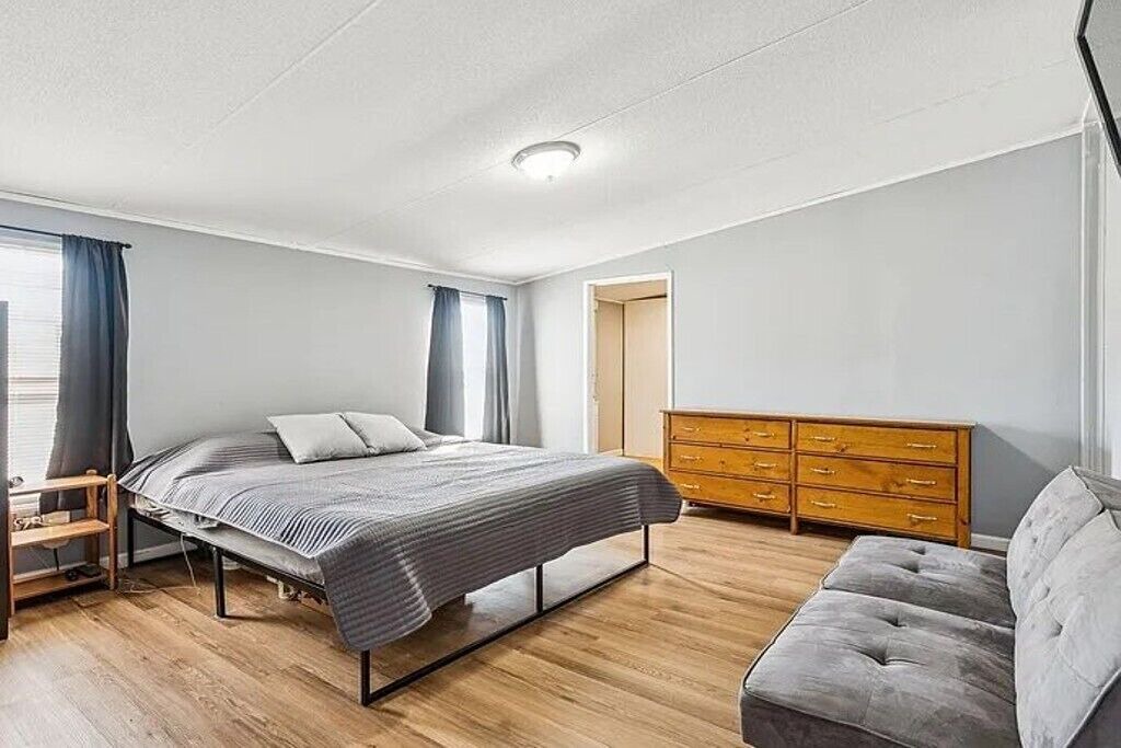 Photo of Bedroom in Summerville