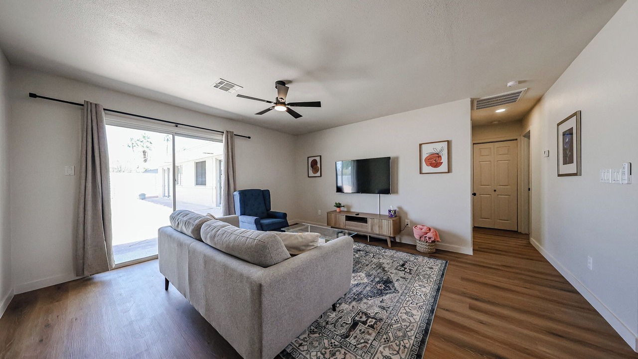Photo of Livingroom in Encanto